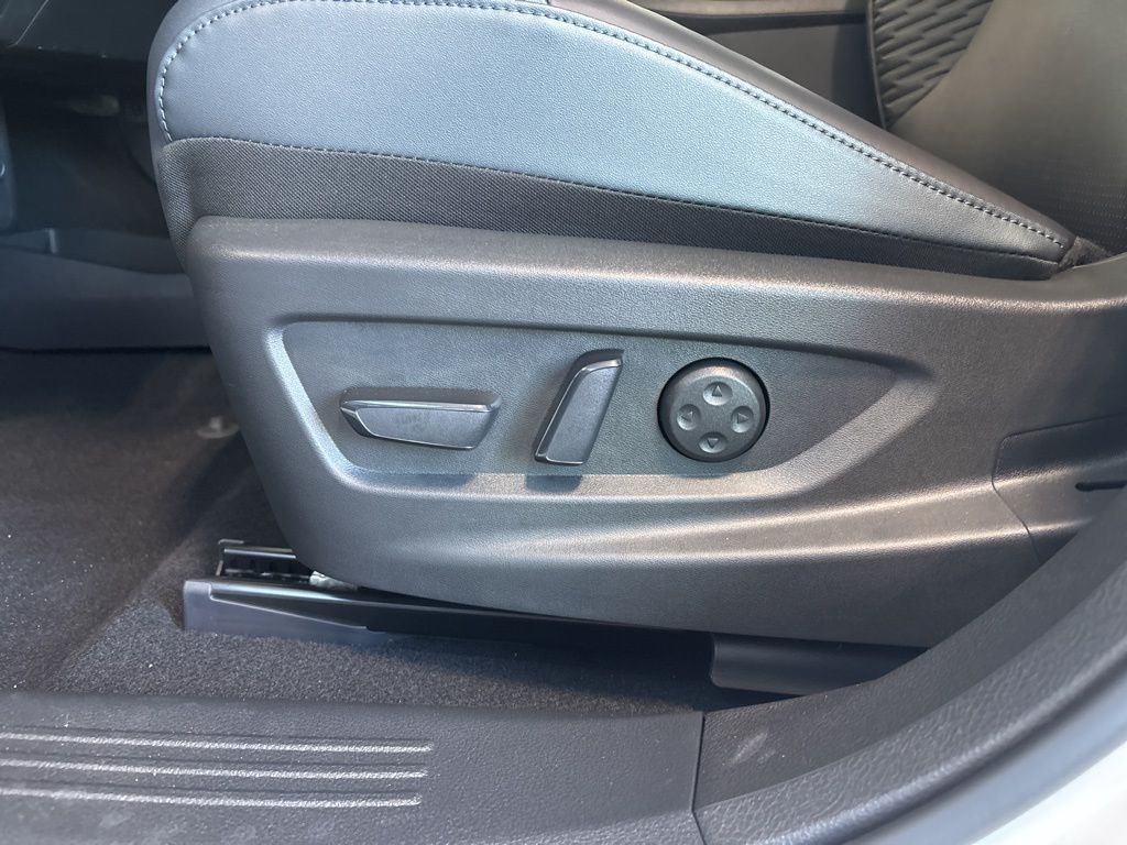 2026 Nissan LEAF Platinum+ - Photo 21