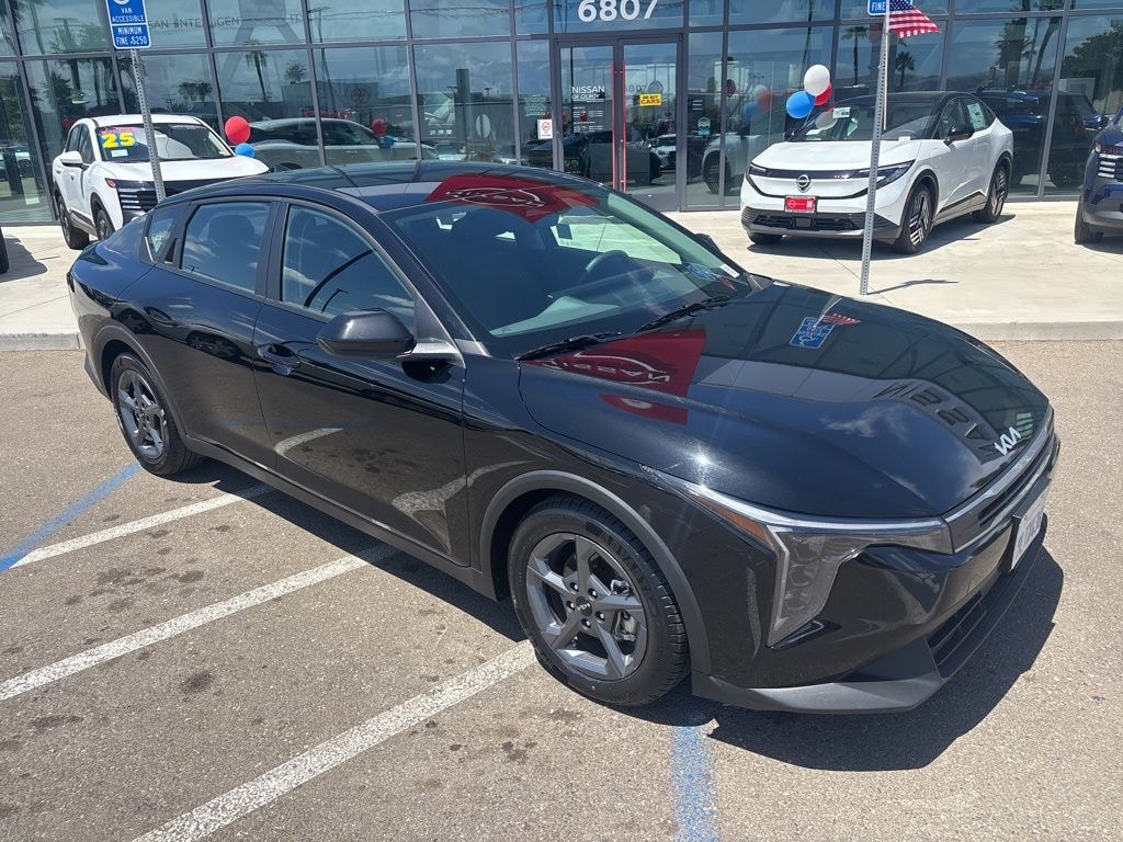 Used 2025 Kia K4 LXS Sedan