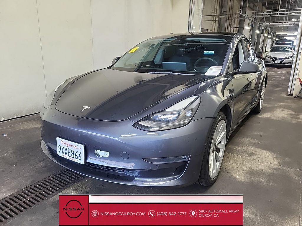 2022 Tesla Model 3 Long Range Dual Motor All-Wheel Drive's photo