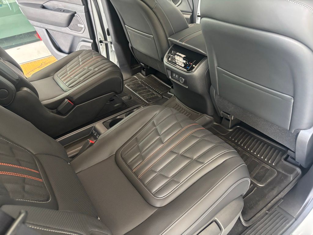 2026 Nissan Armada PRO-4X - Photo 39