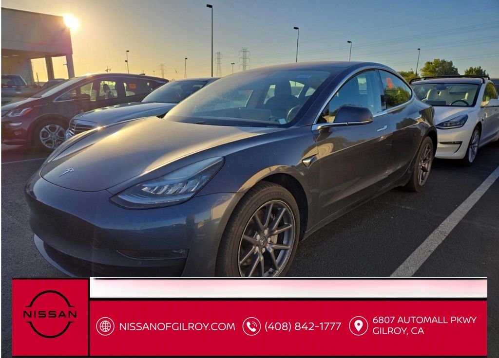 2019 Tesla Model 3 Standard Range Plus's photo