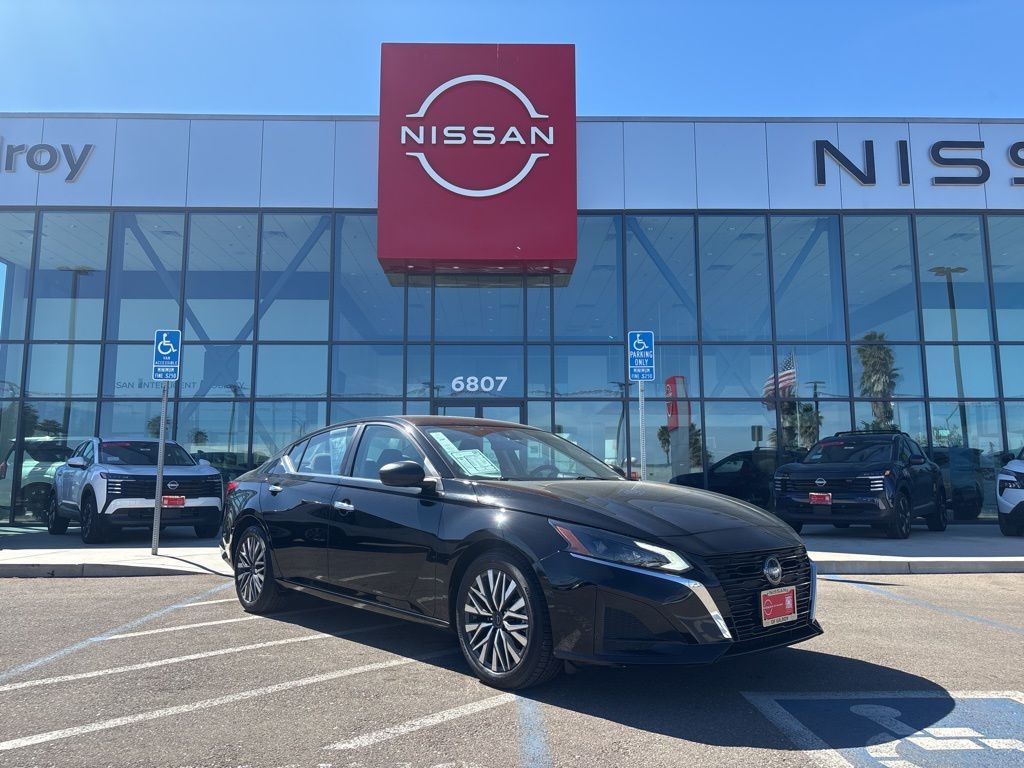 2025 Nissan Altima SV