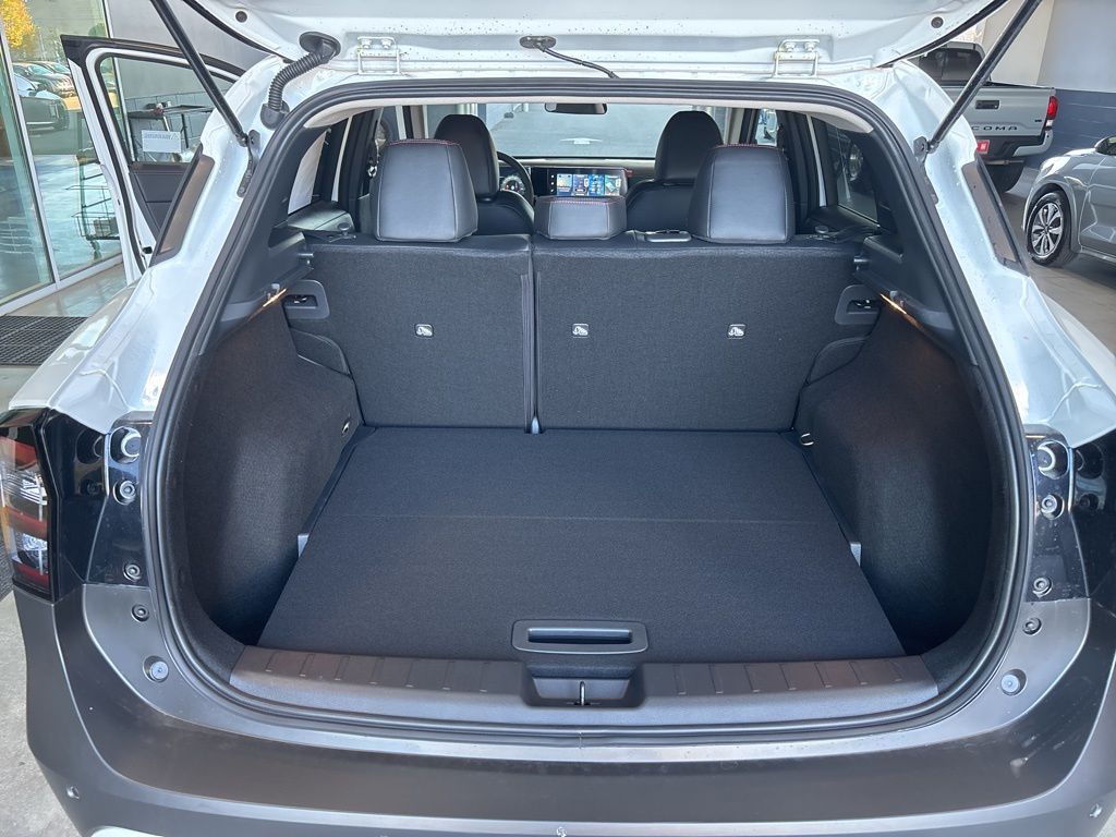 2026 Nissan KICKS SR - Photo 31