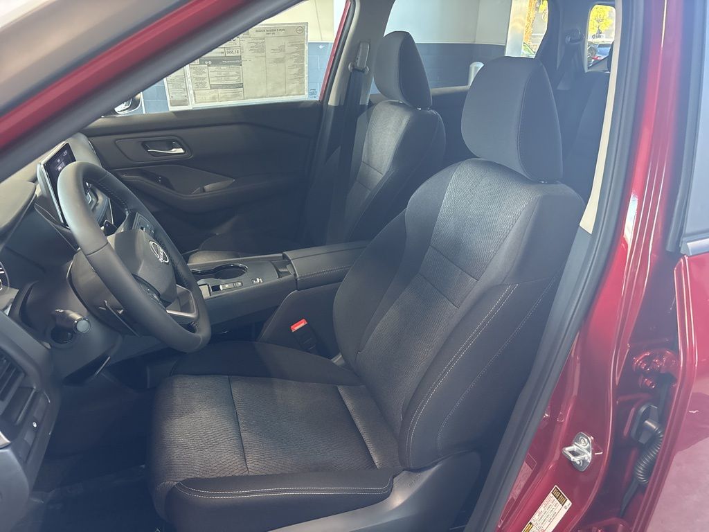 2026 Nissan Rogue SV - Photo 16