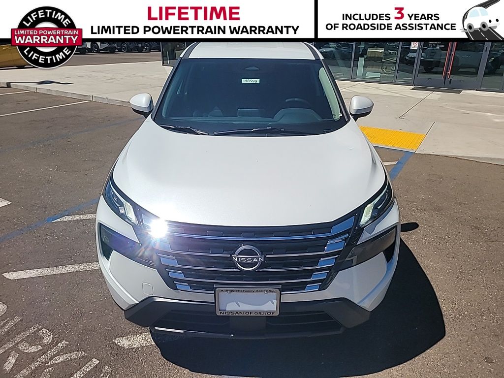 2025 Nissan Rogue SV - Photo 17