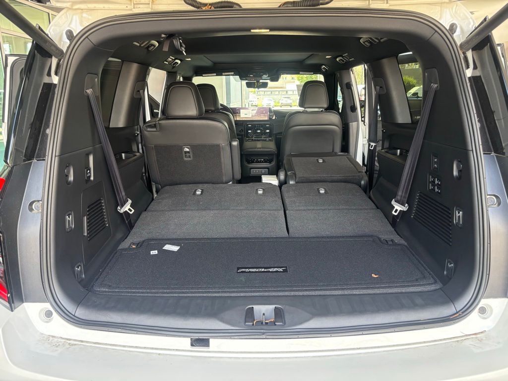 2026 Nissan Armada PRO-4X - Photo 43