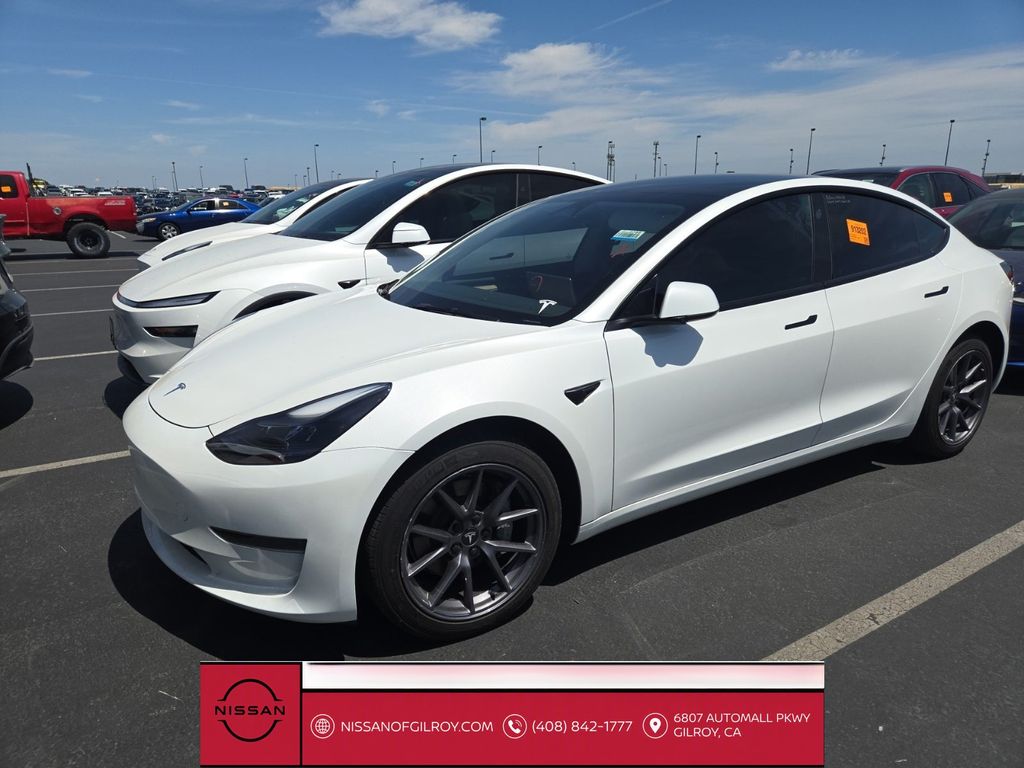 2023 Tesla Model 3 -'s photo