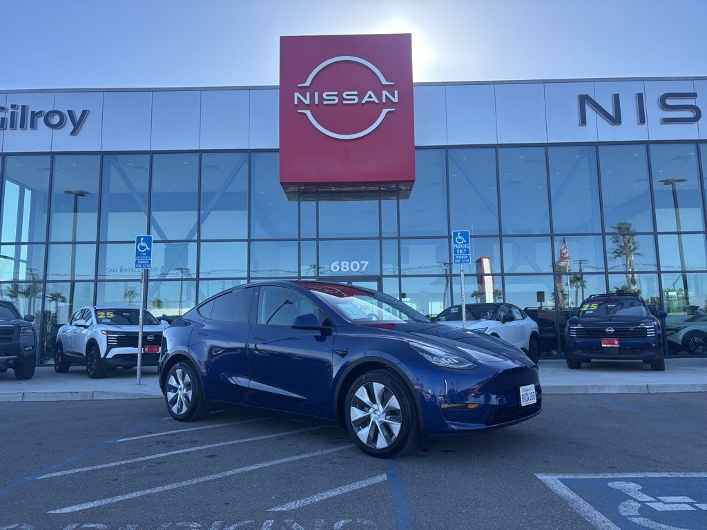 2021 Tesla Model Y Long Range Dual Motor All-Wheel Drive's photo