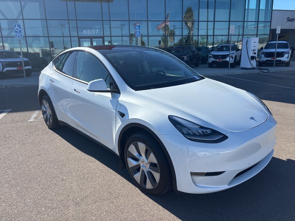 Used 2021 Tesla Model Y Long Range with VIN 5YJYGDEE8MF213991 for sale in Gilroy, CA