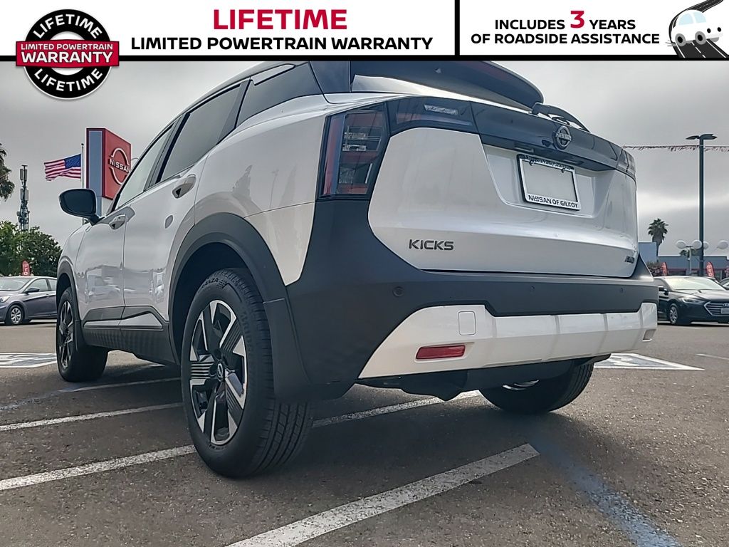 2025 Nissan Kicks SV AWD - Photo 10