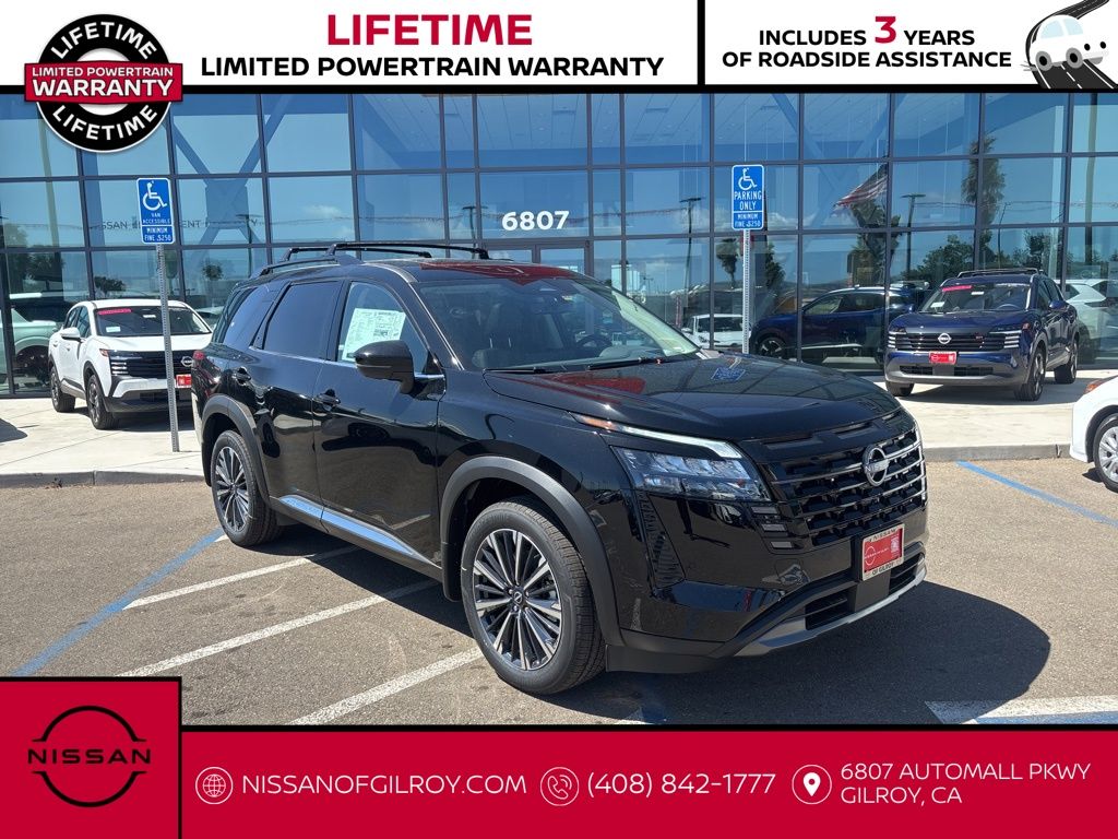 2026 Nissan Pathfinder Platinum 4WD's photo