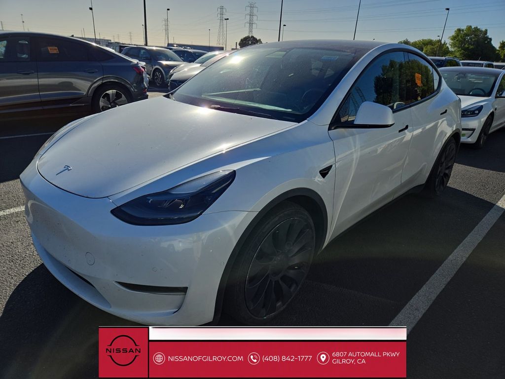 2021 Tesla Model Y Performance Dual Motor All-Wheel Drive's photo