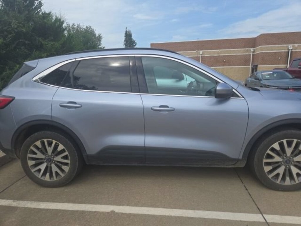 Used 2022 Ford Escape Titanium Titanium AWD