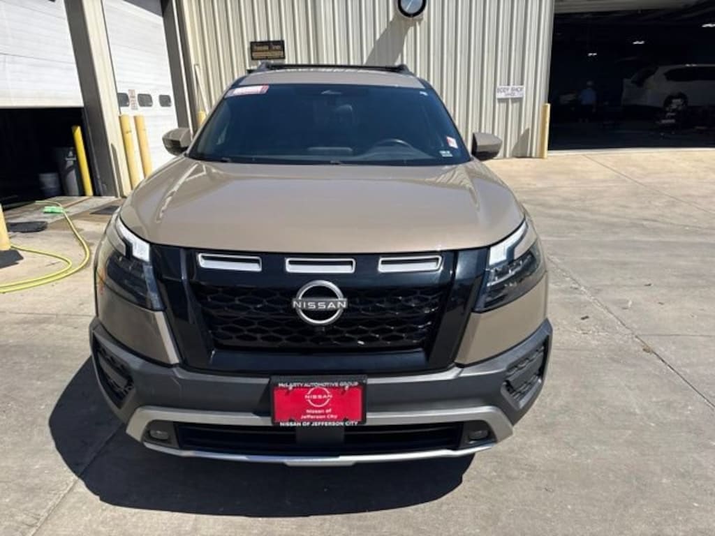 Used 2024 Nissan Pathfinder Rock Creek Rock Creek 4WD