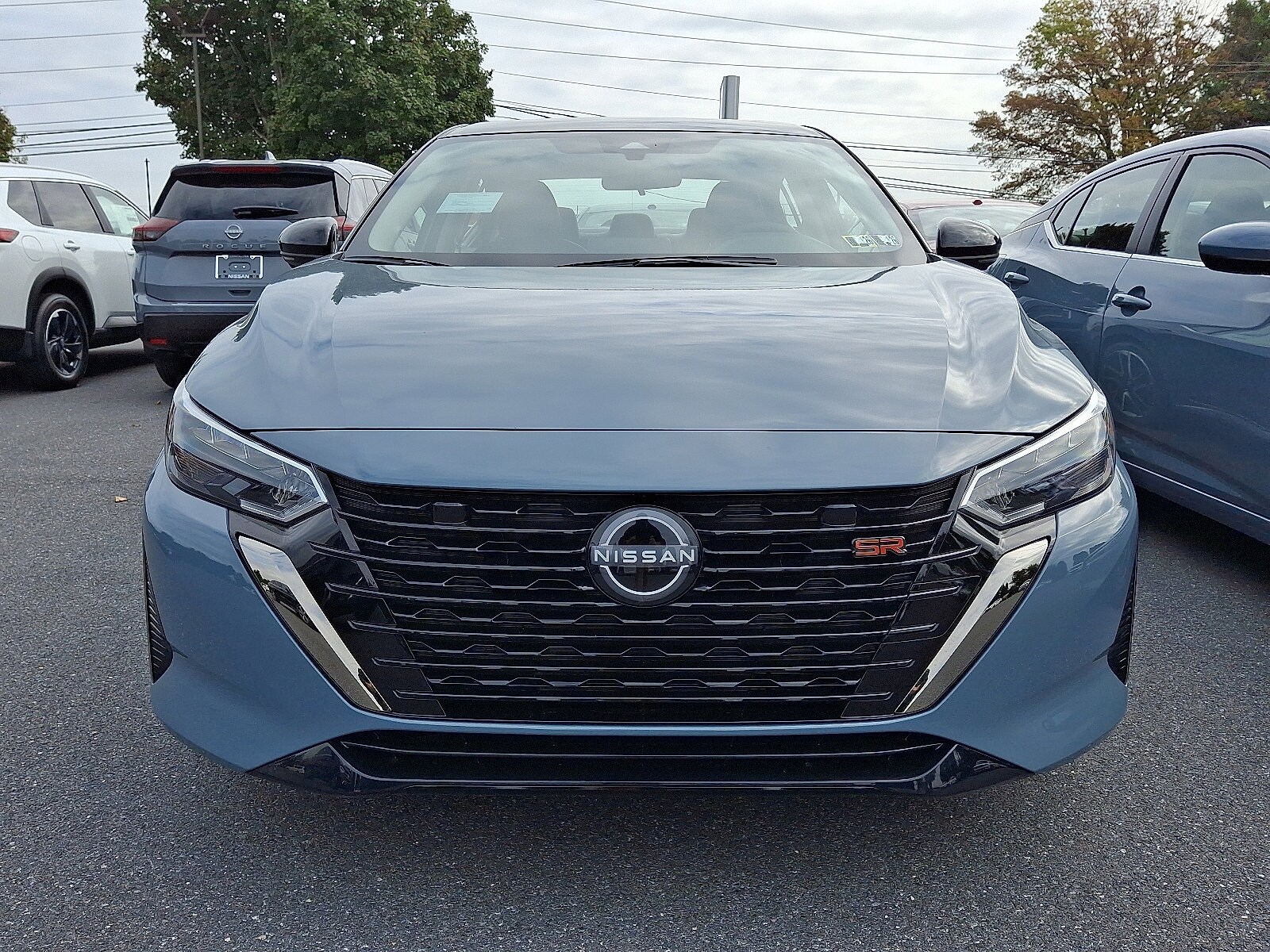 2025 Nissan Sentra SR photo 2