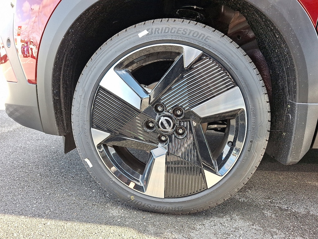 New 2026 Nissan Kicks SR SUV