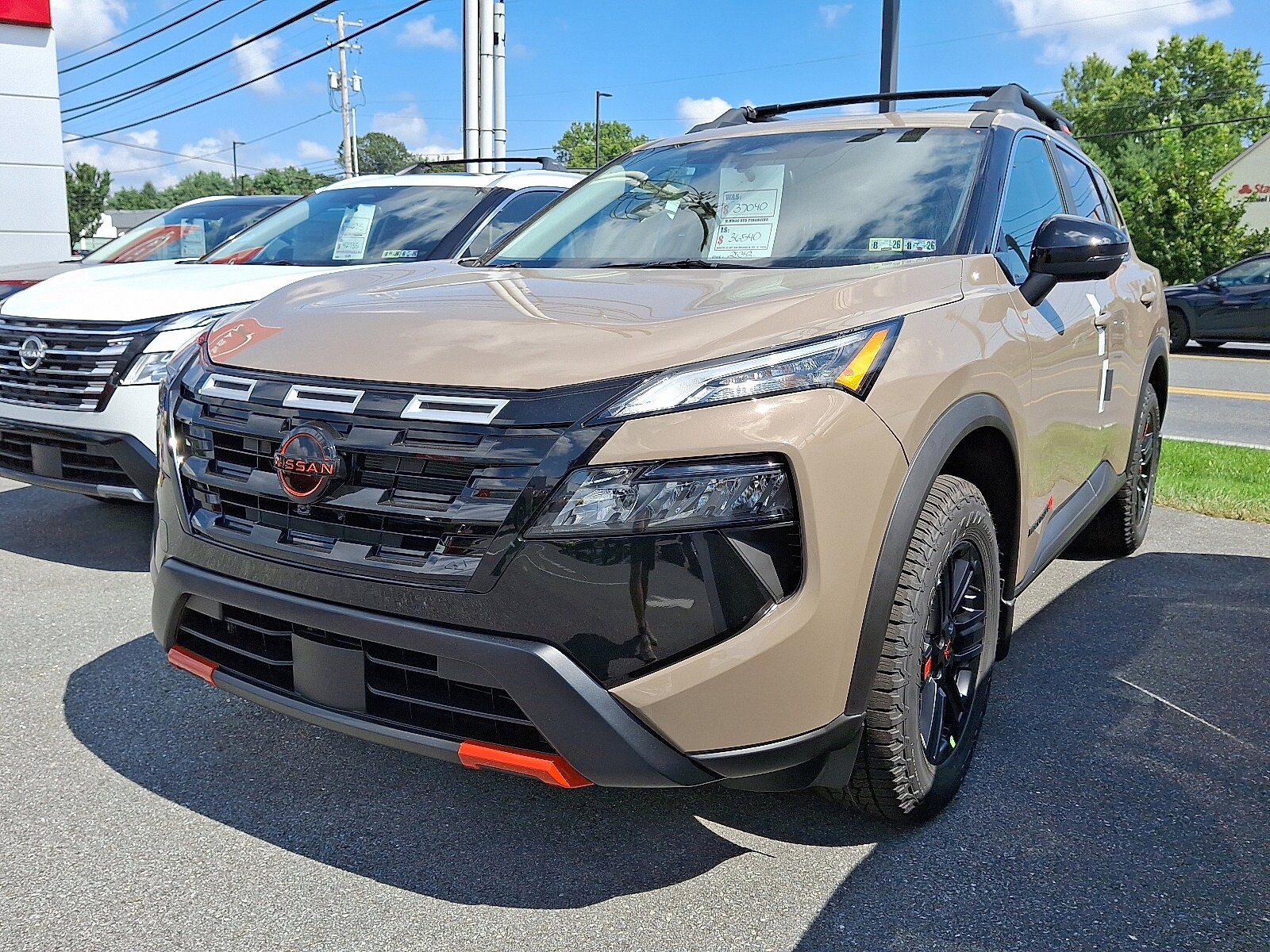 2026 Nissan Rogue SV photo 3