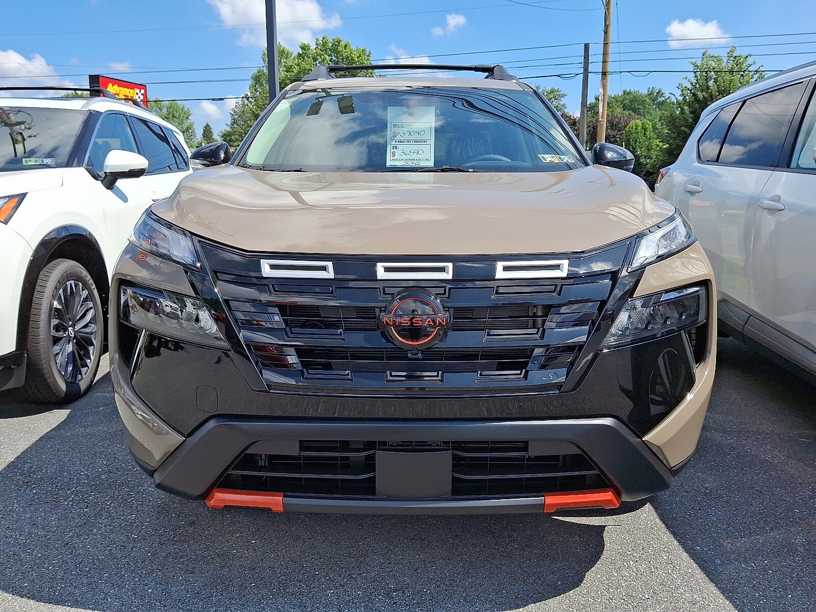 2026 Nissan Rogue SV photo 2