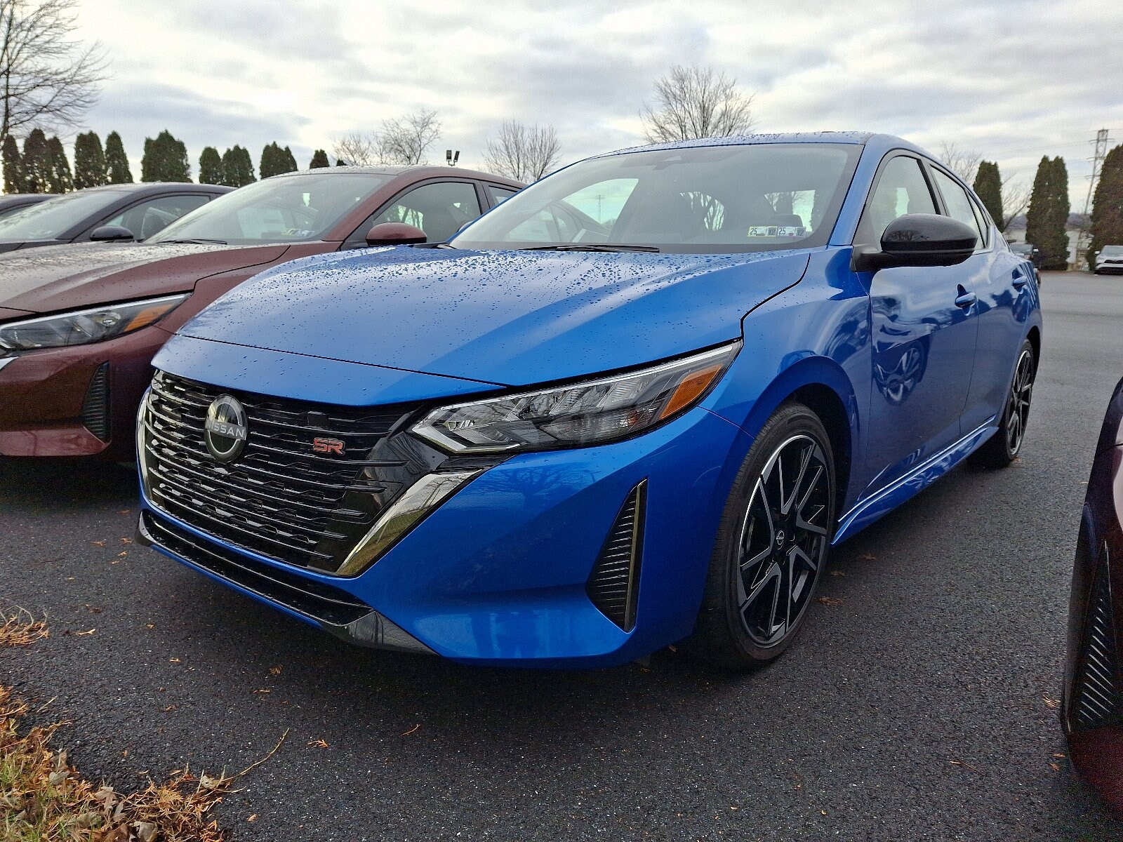 2025 Nissan Sentra SR photo 2
