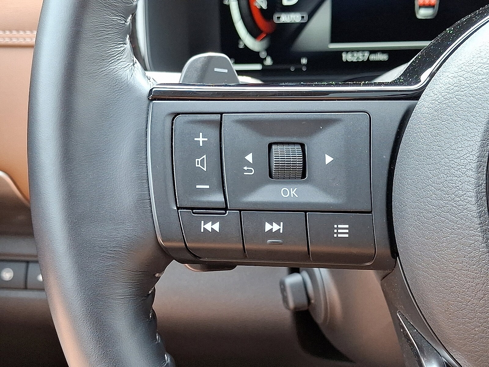 2023 Nissan Pathfinder Platinum - Photo 25