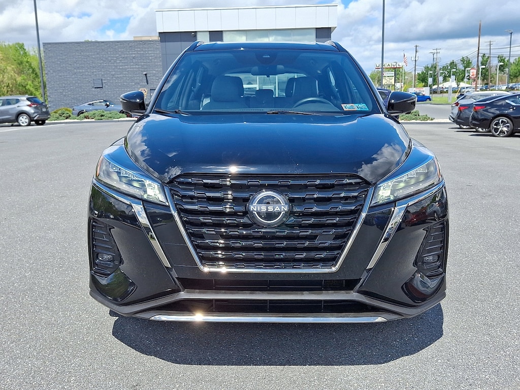 Certified 2023 Nissan Kicks SR SR FWD