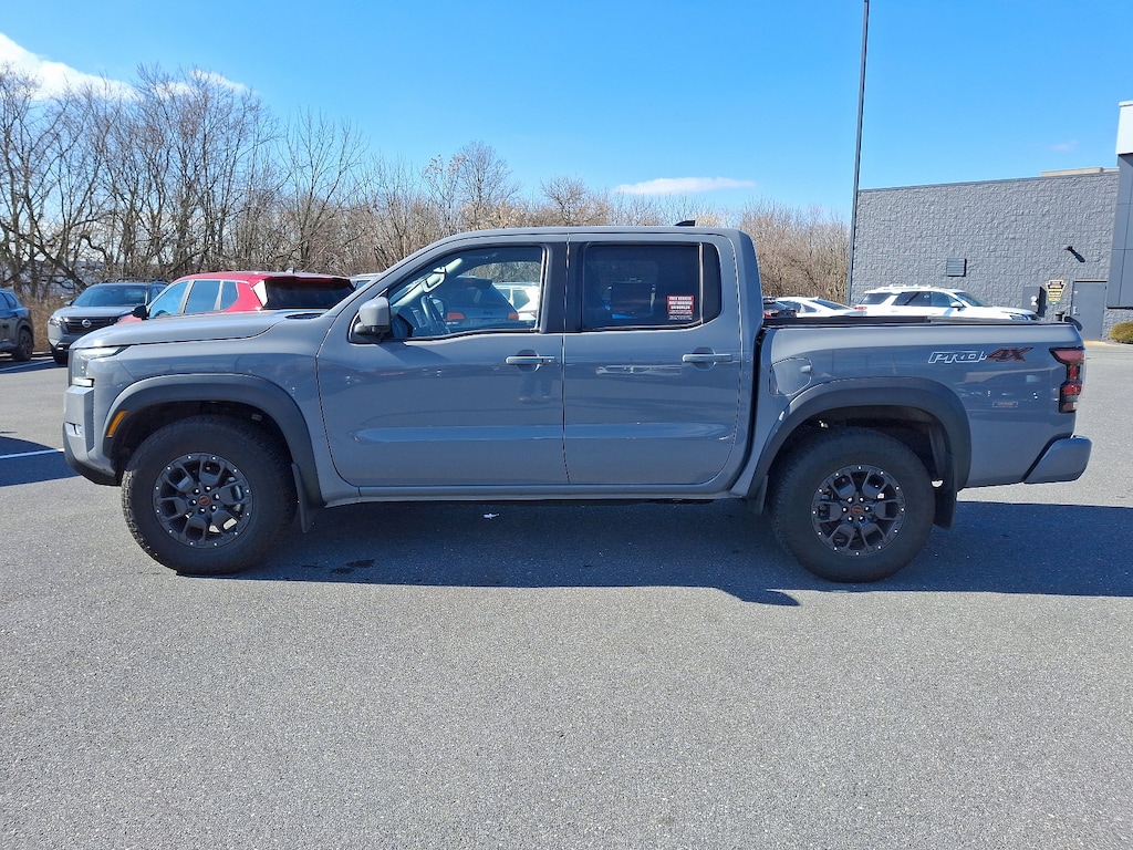 Certified 2022 Nissan Frontier PRO-4X Crew Cab 4x4 PRO-4X Auto
