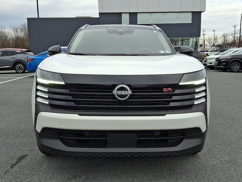 Certified 2025 Nissan Kicks SR SR AWD