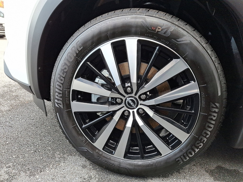 New 2025 Nissan Pathfinder Platinum SUV