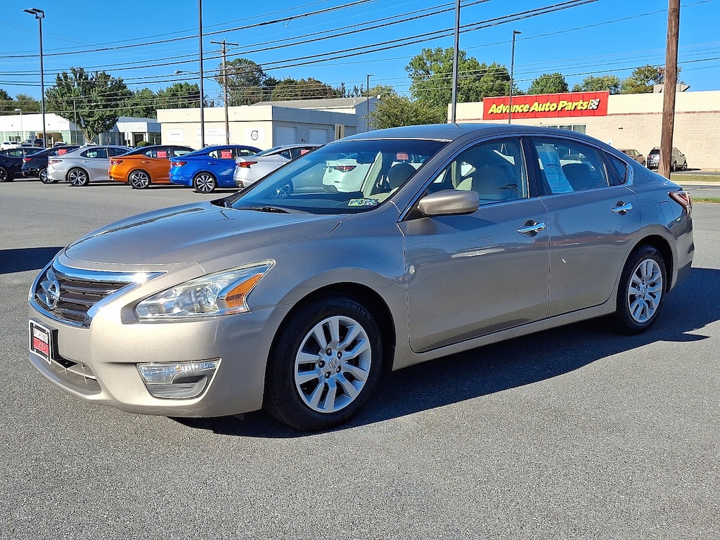 Used 2013 Nissan Altima 2.5 Sedan