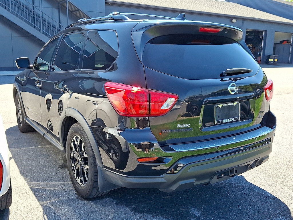 Used 2020 Nissan Pathfinder SL 4x4 SL