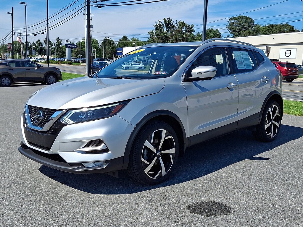 Certified 2022 Nissan Rogue Sport SL AWD SL