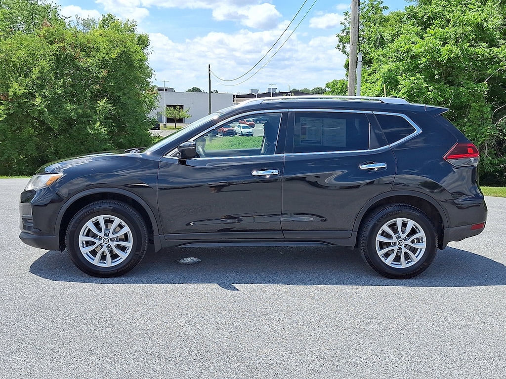 Used 2018 Nissan Rogue SV AWD SV