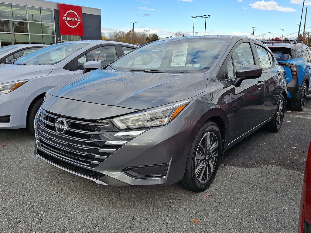 New 2025 Nissan Versa 1.6 SV Sedan
