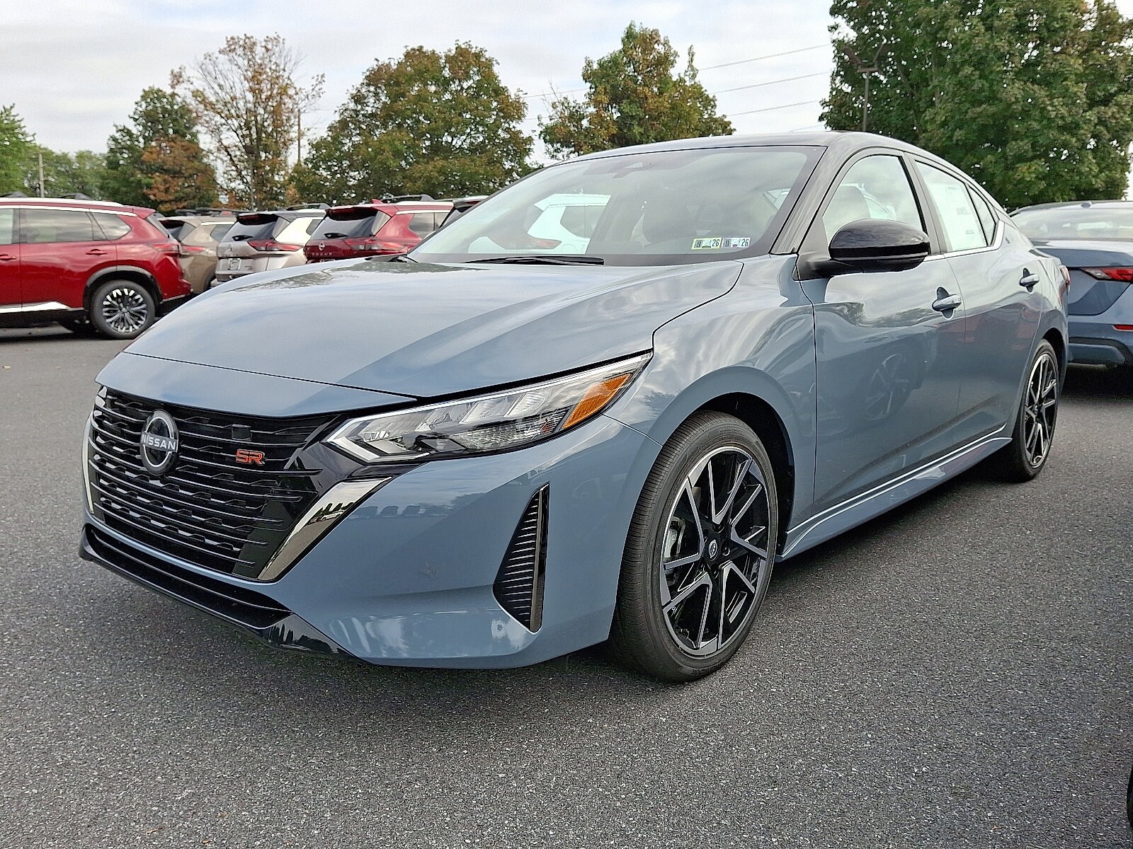 2025 Nissan Sentra SR photo 3