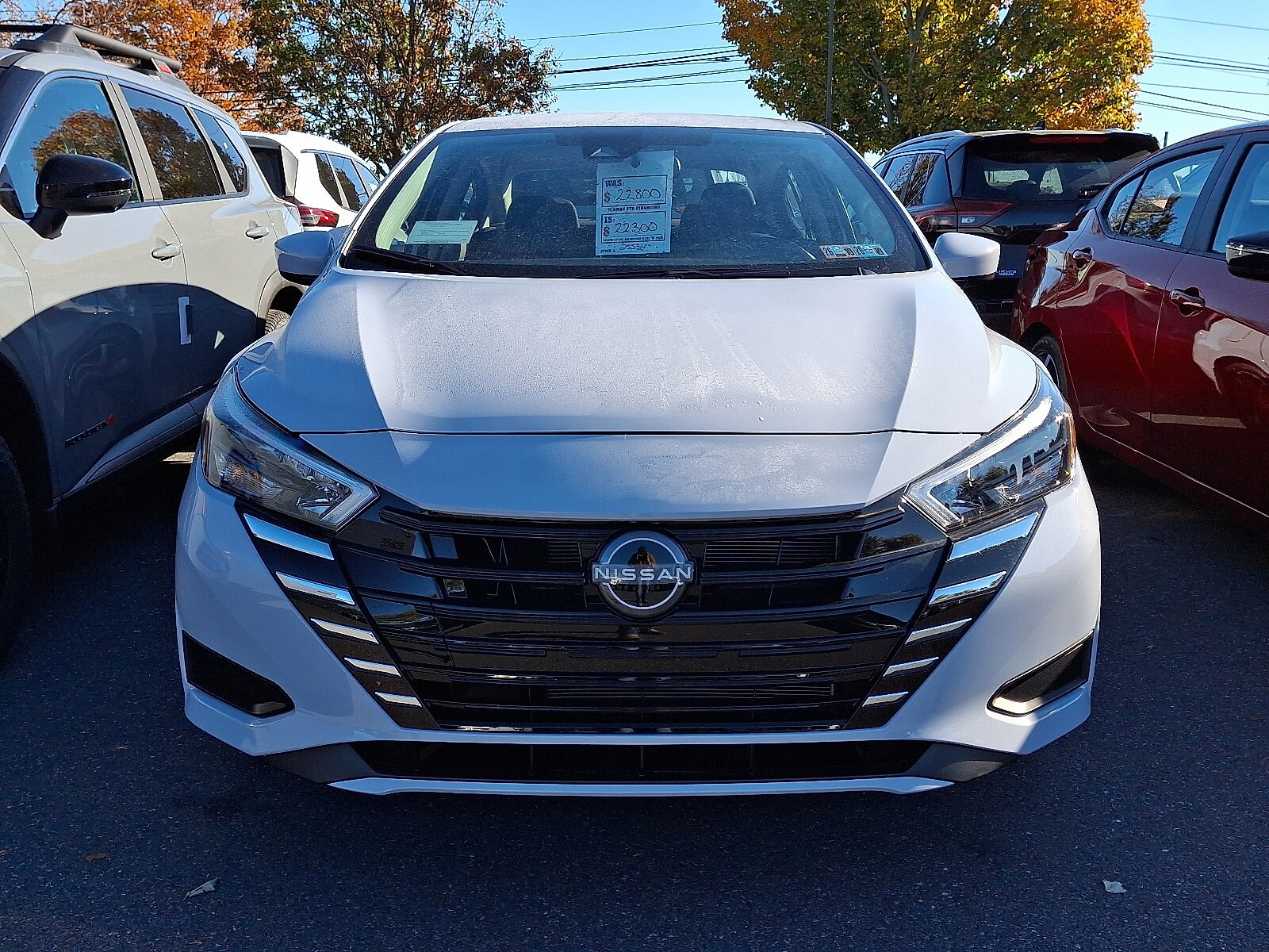 2025 Nissan Versa 1.6 SV photo 2