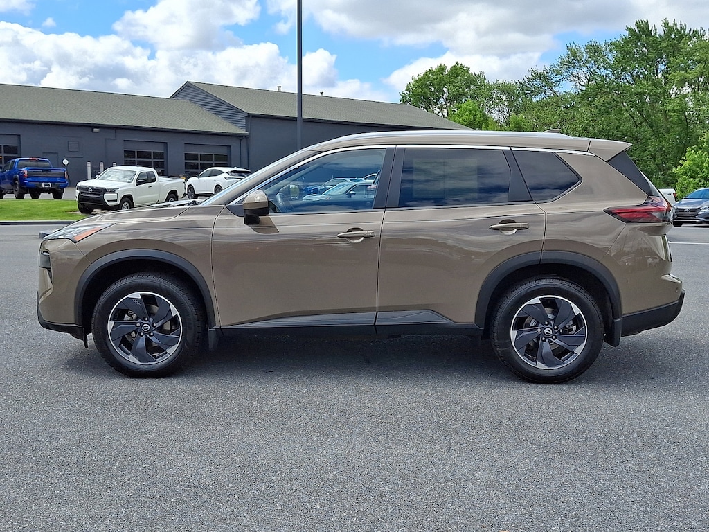 Certified 2024 Nissan Rogue SV AWD SV