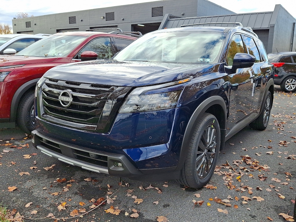 New 2025 Nissan Pathfinder SL SUV
