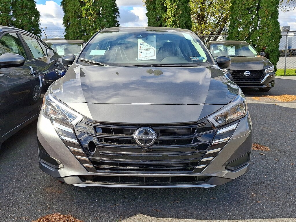 New 2025 Nissan Versa 1.6 S Sedan