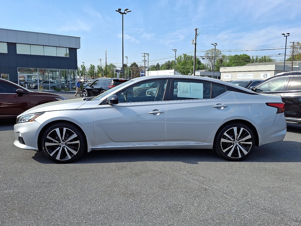 Certified 2022 Nissan Altima 2.5 SR Sedan