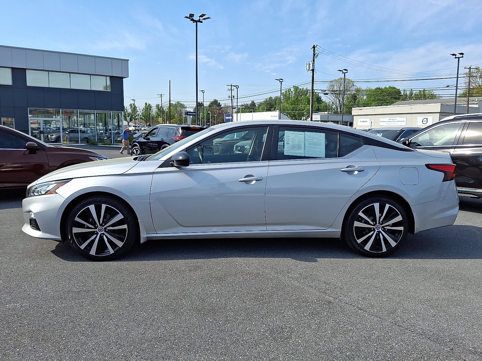 2022 Nissan Altima 2.5 SR photo 4