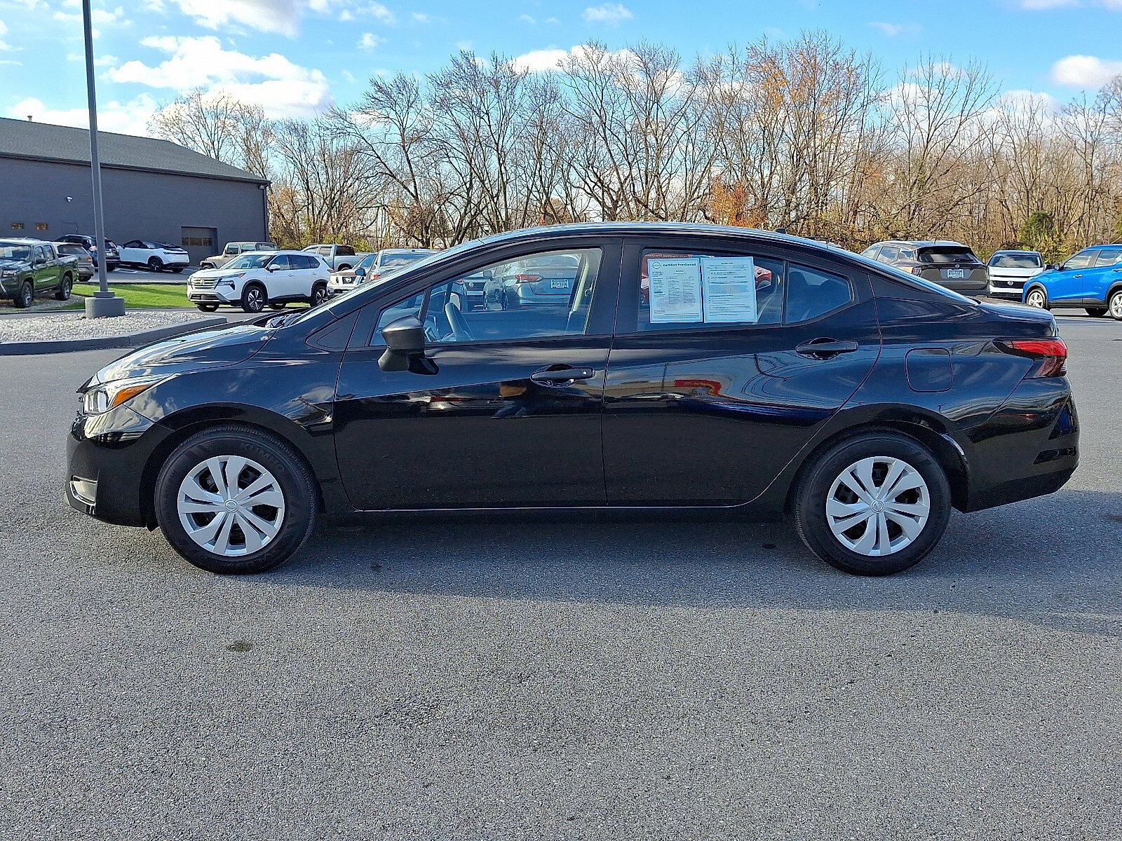2024 Nissan Versa S photo 4