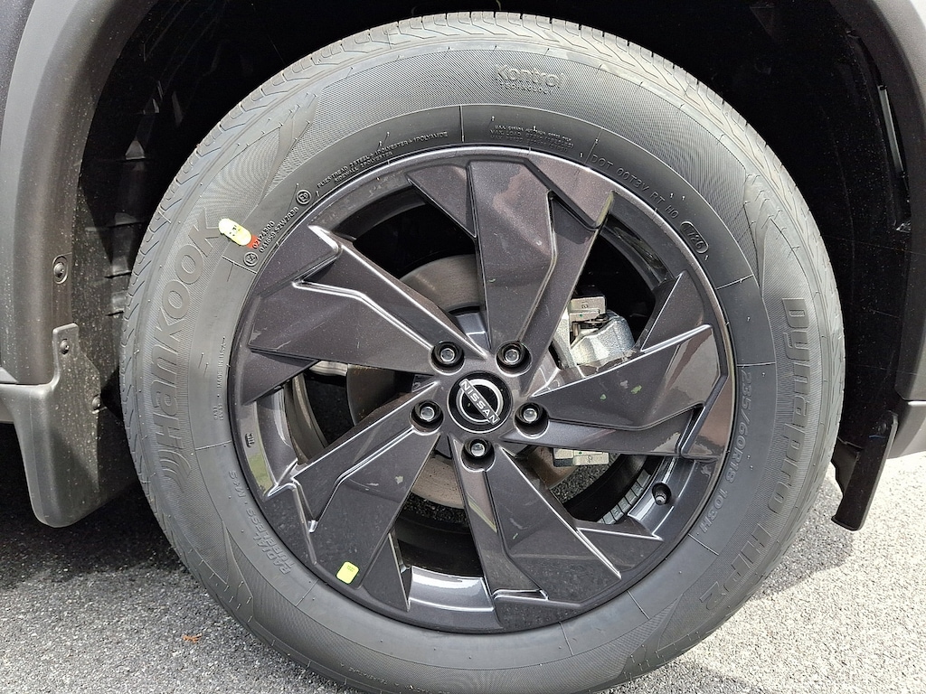 New 2026 Nissan Rogue SV SUV