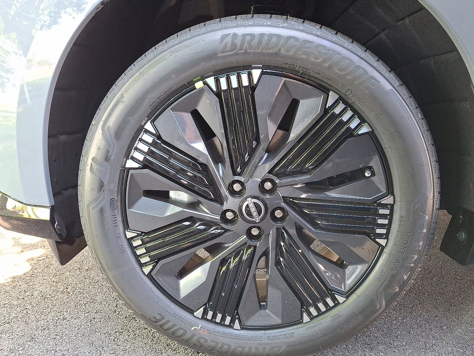 2025 Nissan Murano Platinum photo 3