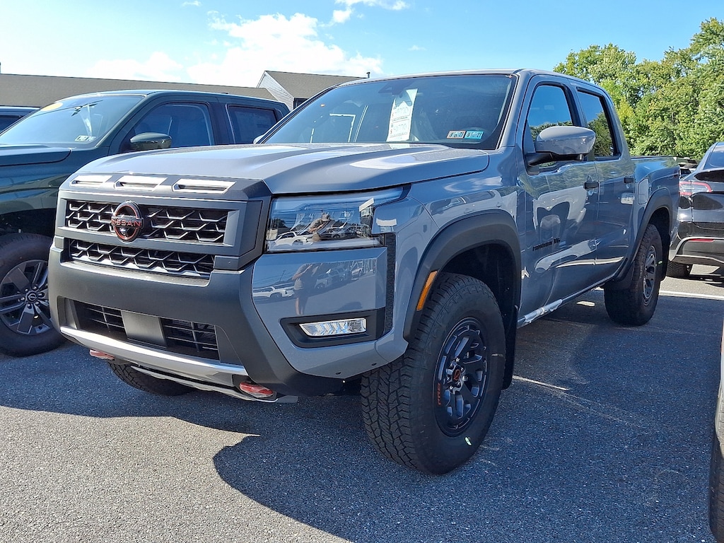 New 2027 Nissan Frontier PRO-4X Truck Crew Cab