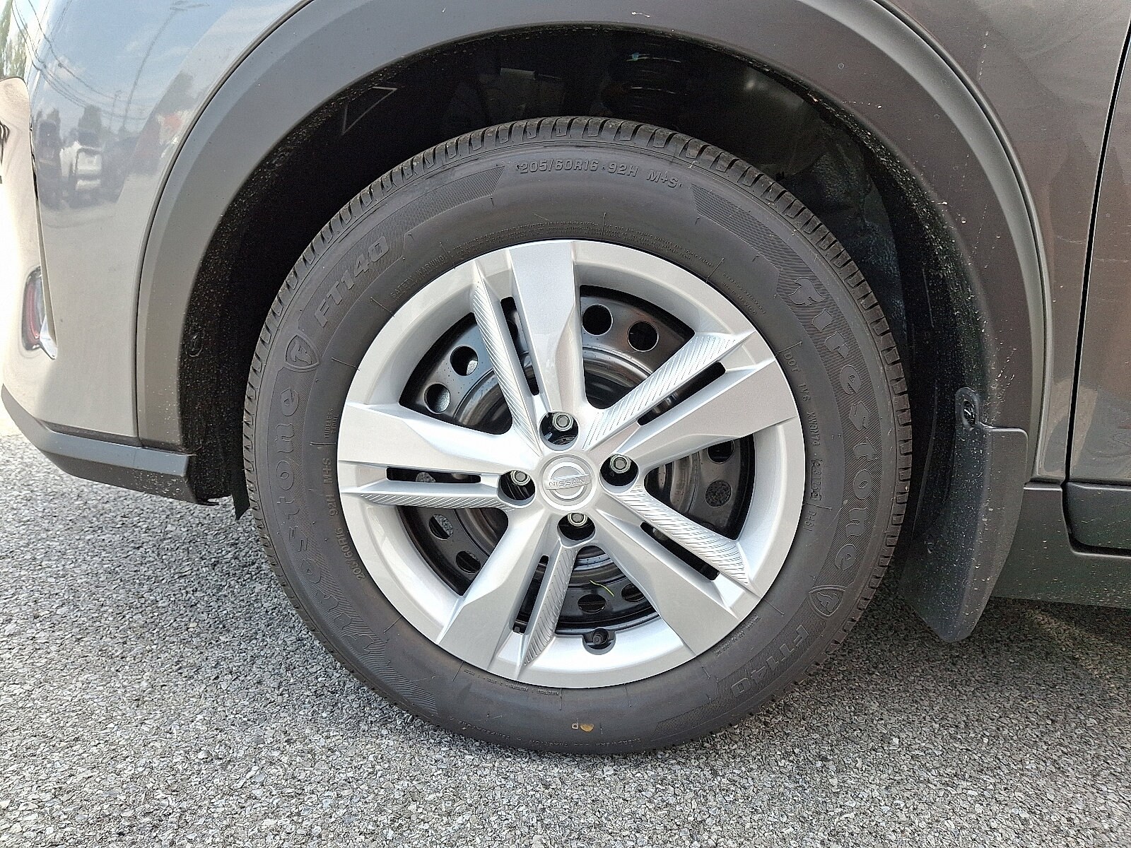 2025 Nissan Kicks Play S photo 3