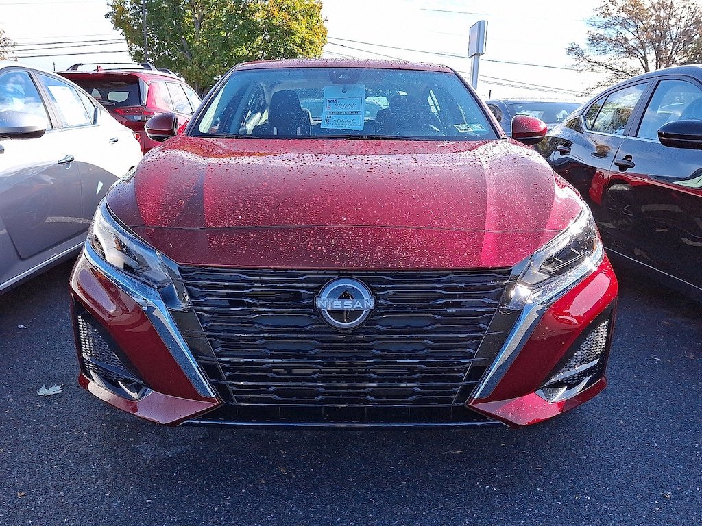 New 2025 Nissan Altima SV Sedan