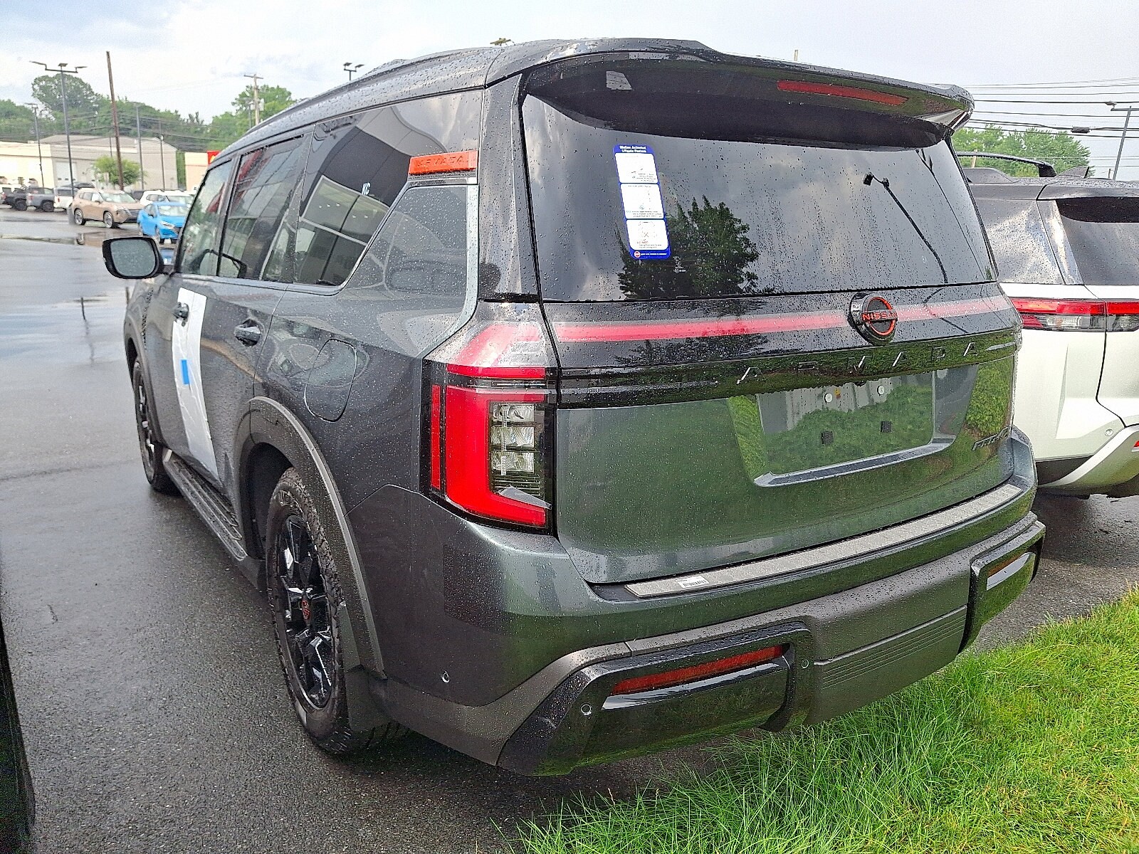 2025 Nissan Armada photo 4