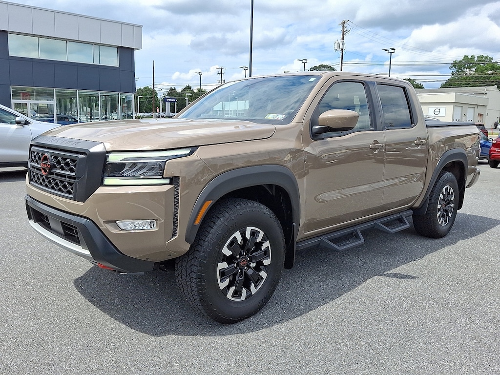 Certified 2023 Nissan Frontier PRO-4X Crew Cab 4x4 PRO-4X Auto *Ltd Avail*