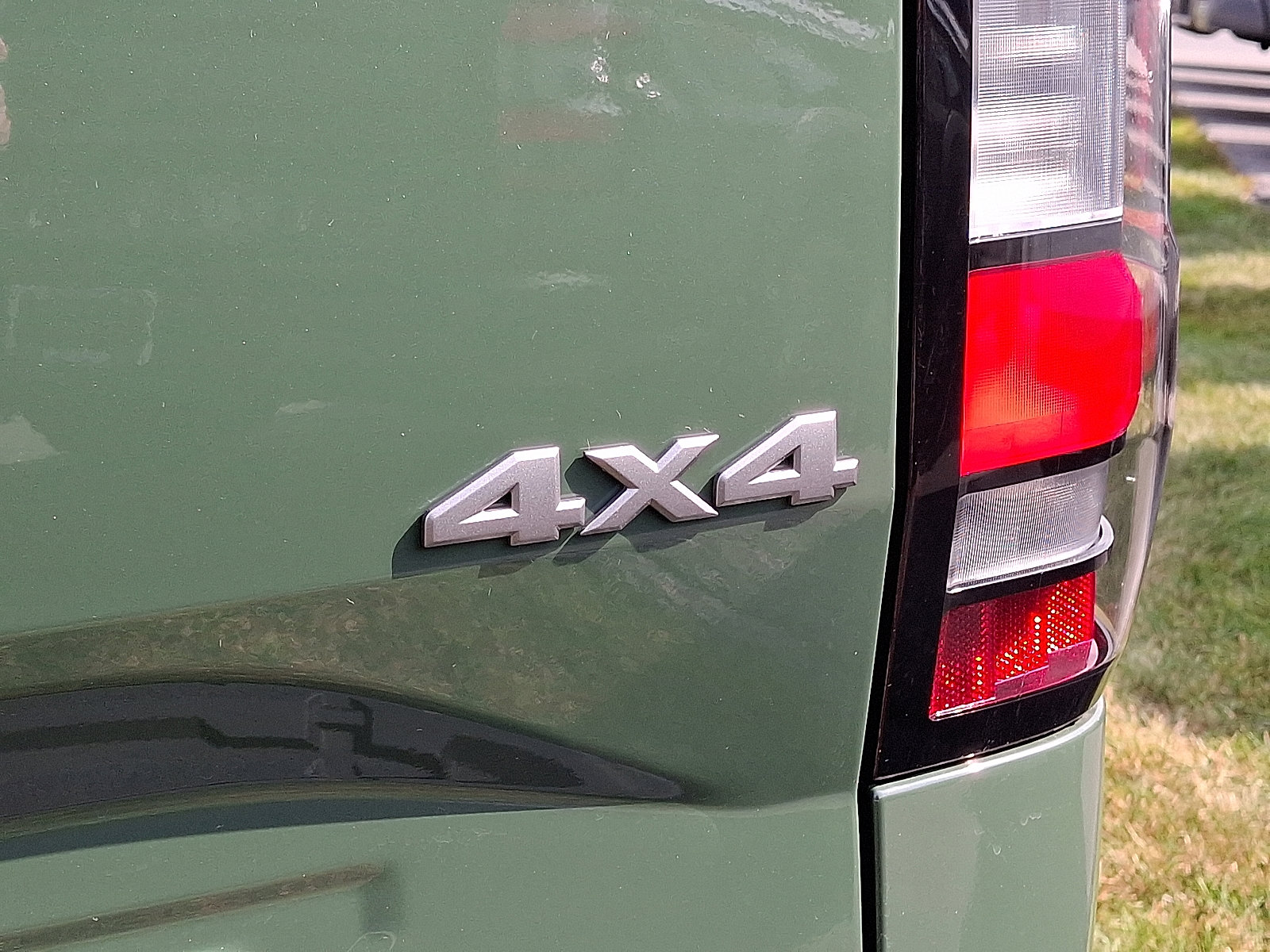 2026 Nissan Frontier SV - Photo 5
