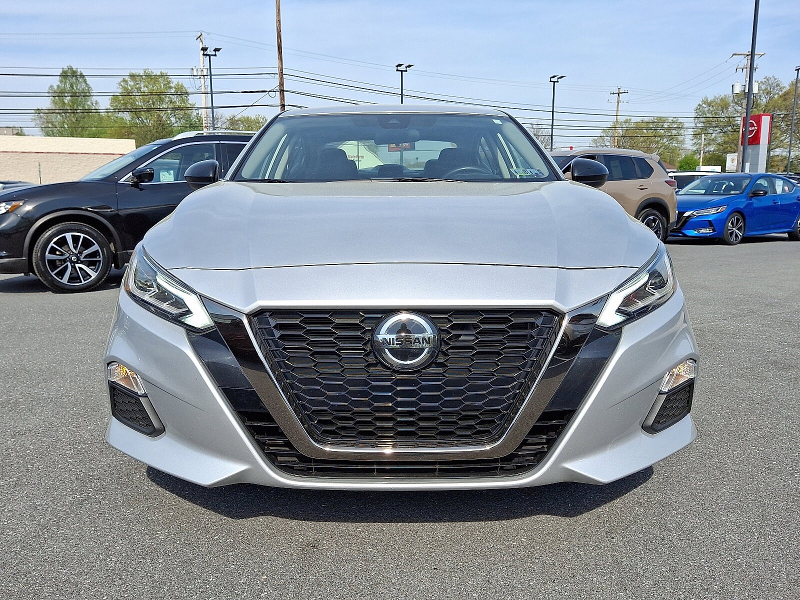 2022 Nissan Altima 2.5 SR photo 2